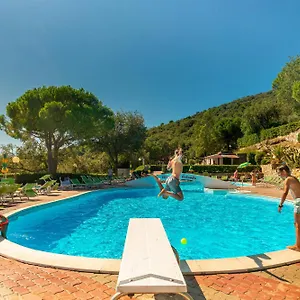 Campeggio Villino Garden & Pool, Marina dʼAndora
