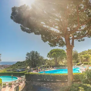 Villaggio Colombo Nuova Gestione Marina dʼAndora